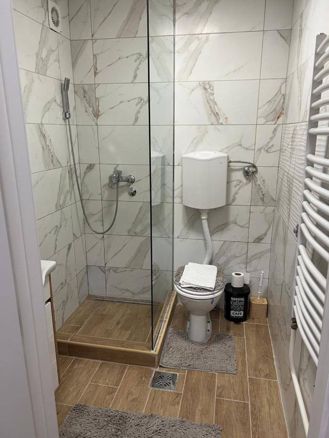 Apartman Didi2- Free Private Parking-Garage Novi Sad Bagian luar foto